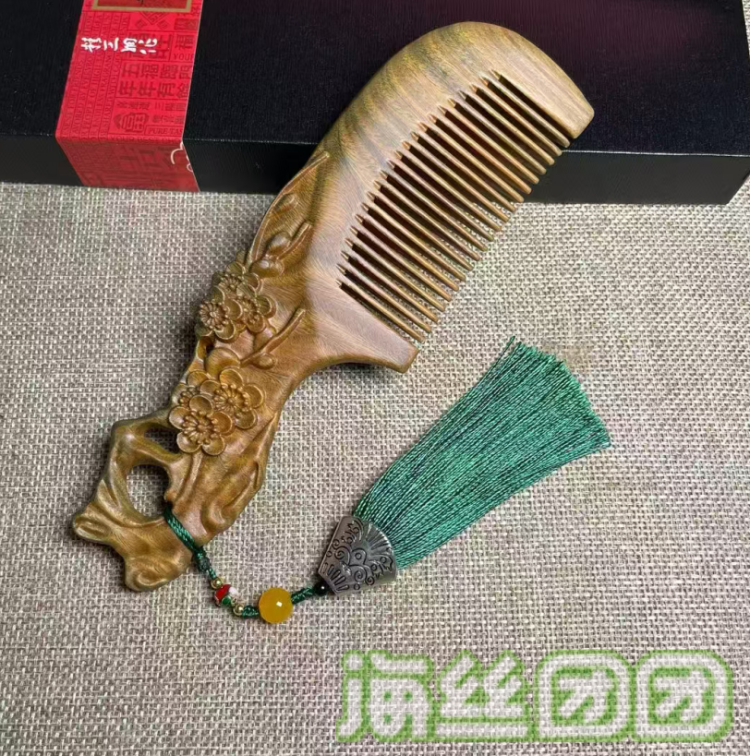 非遺工藝-李氏木雕 綠檀木梳～梅花
